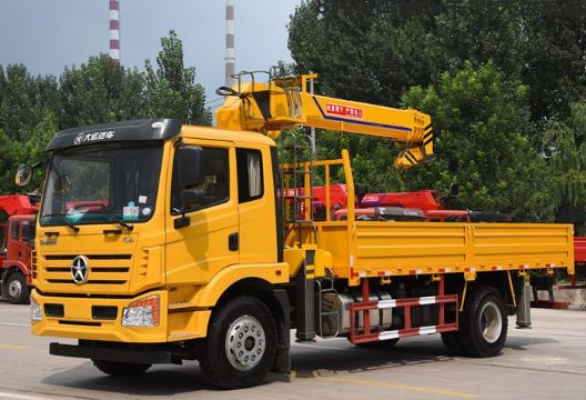點(diǎn)擊查看詳細信息<br>標題：8噸大運隨車(chē)吊 閱讀次數：1946